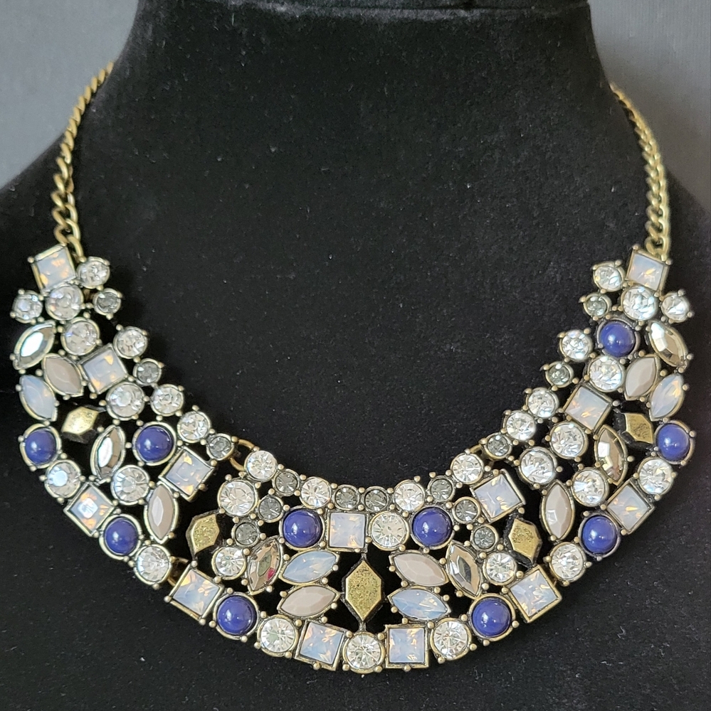 Retired Premier Designs Statement Bib Necklace